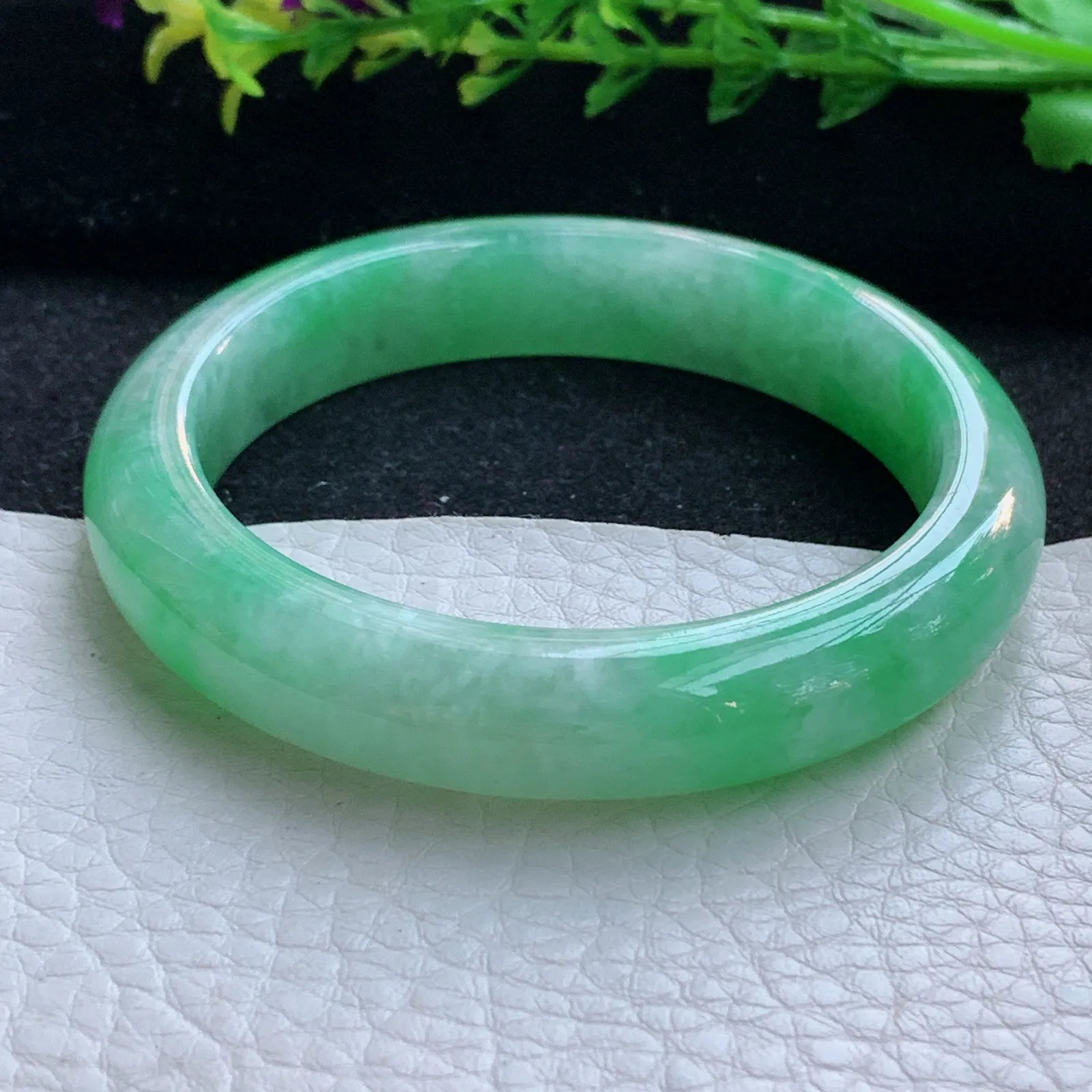 ay自然光53.5*11.5*8平安镯 缅甸翡翠a货玉手镯冰绿宽边玉手环