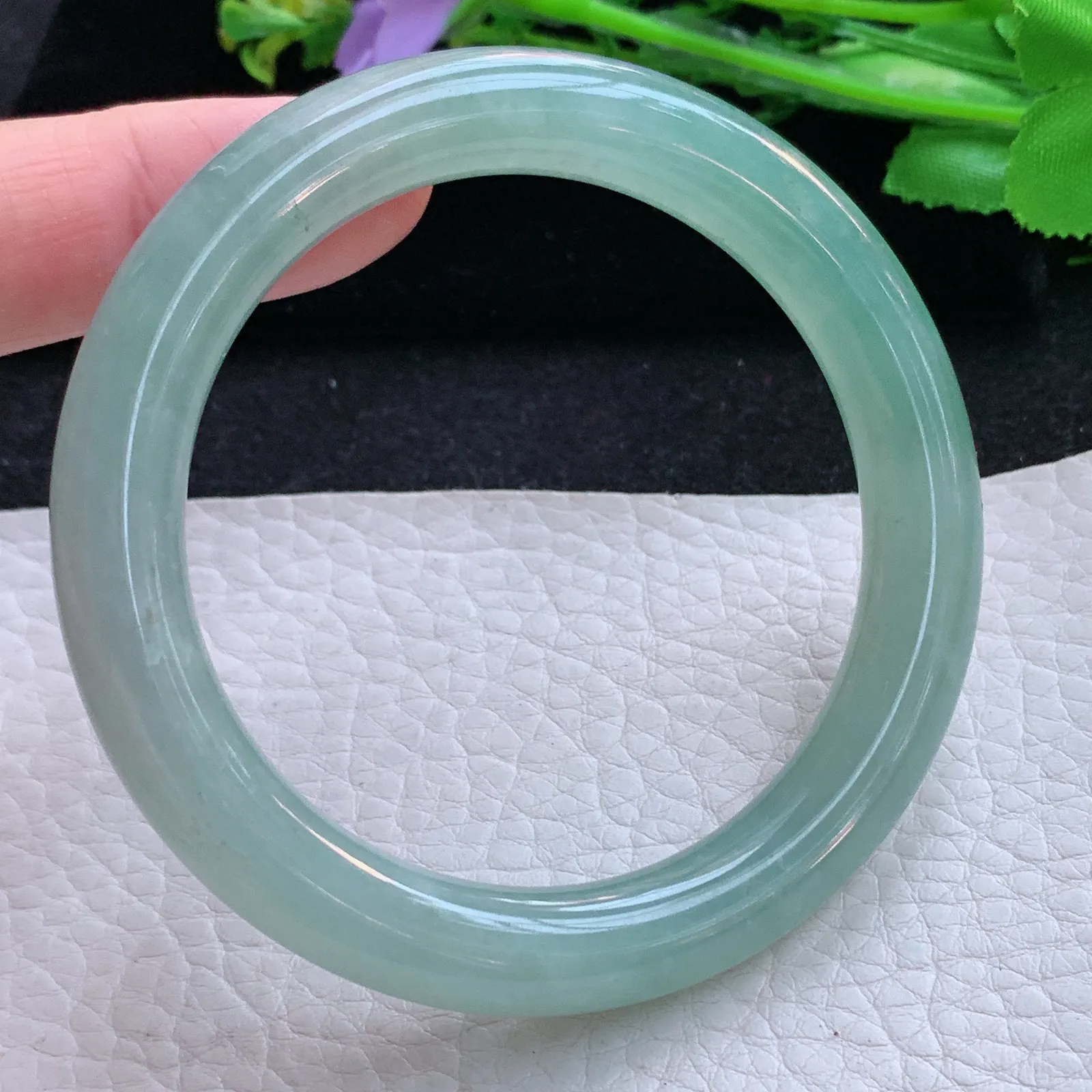 xc自然光54*9.6叮当镯 缅甸翡翠a货玉手镯冰晴秀气圆条玉手环