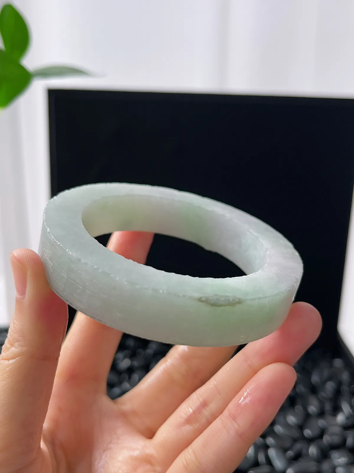 翡翠镯饼，⭕️正圈最大做57，圆条最大做53；最小做53.3