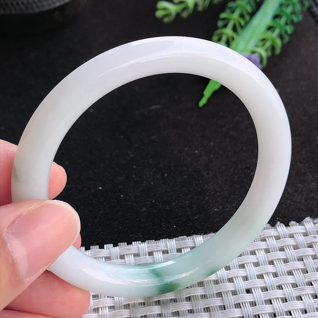 天然a货翡翠54.5/7.9/8.5老坑温润飘花圆条手镯玉手镯