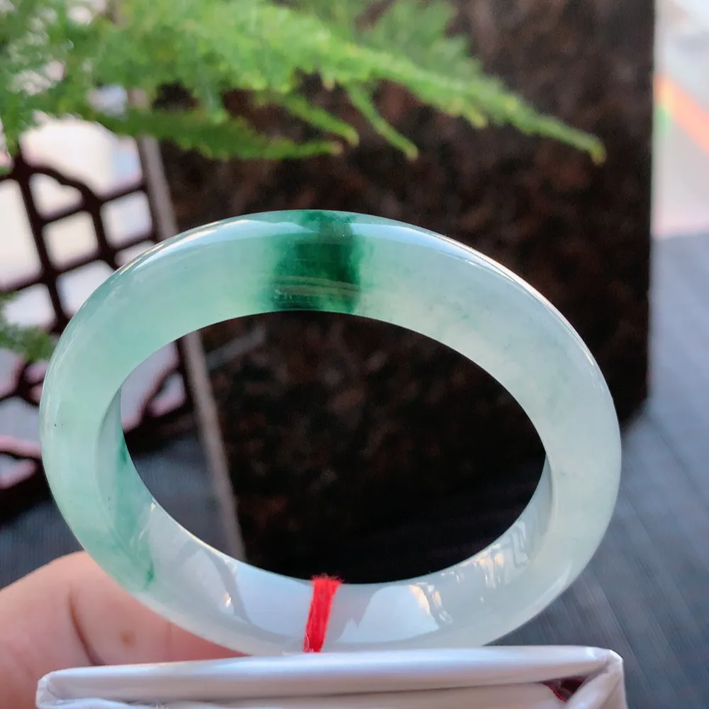 正圈高冰飘花 无瑕 尺寸:54.3/11.6/8.4 花美 种水好🥰🥰