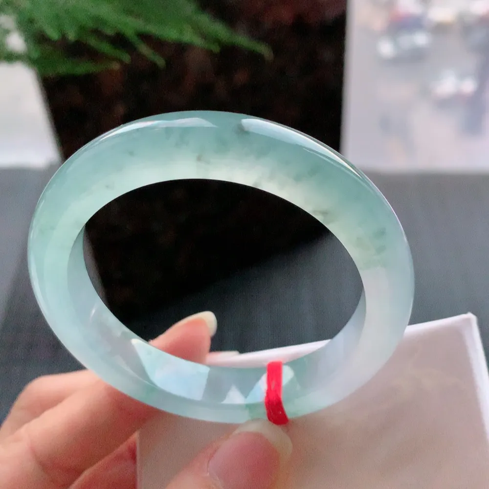 正圈冰玻飘花 无瑕 尺寸:52.3/11.1/8.2 花美 荧光闪闪