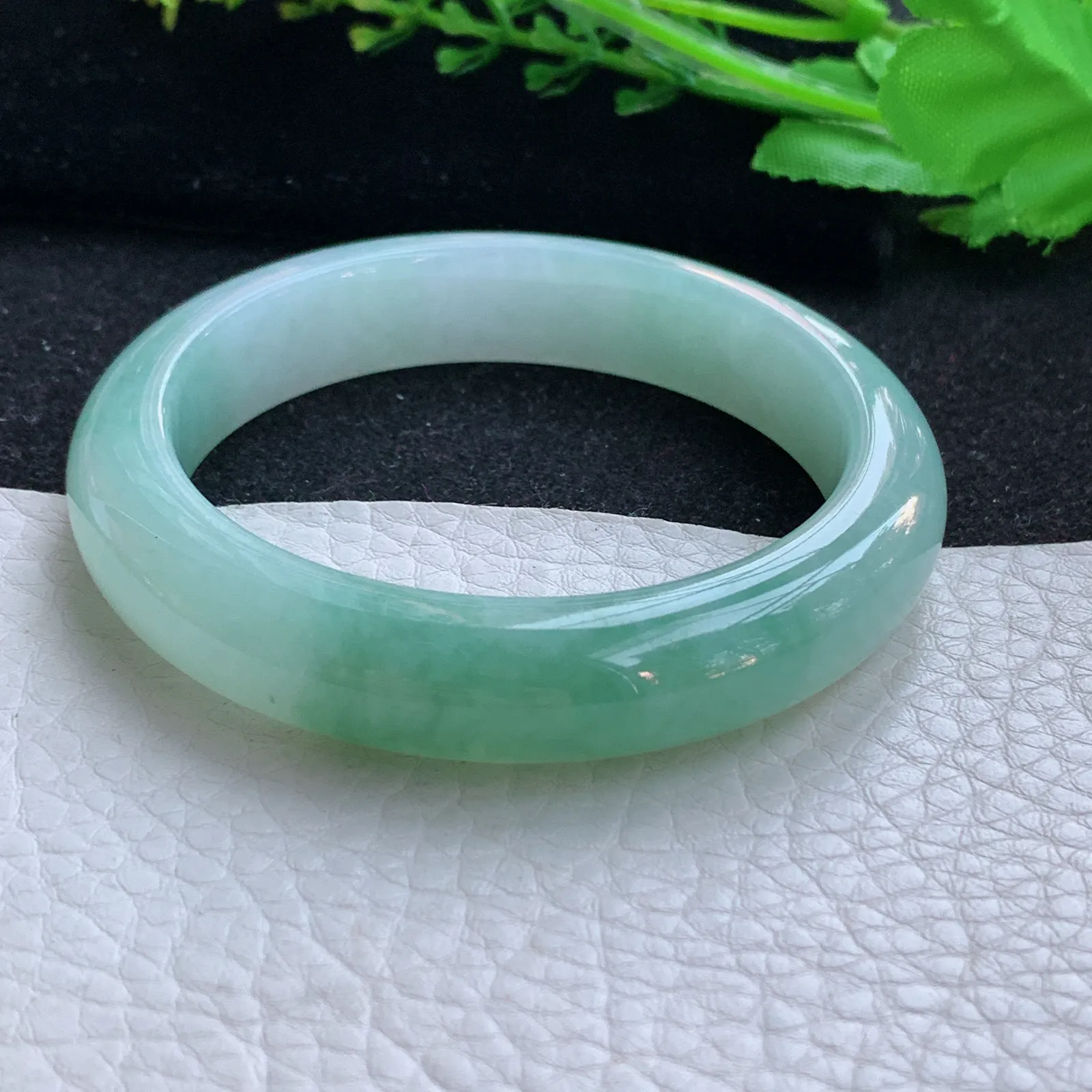 yh自然光54*12.3*9招财镯 缅甸翡翠a货玉手镯半山水秀气宽边玉手环 美人镯