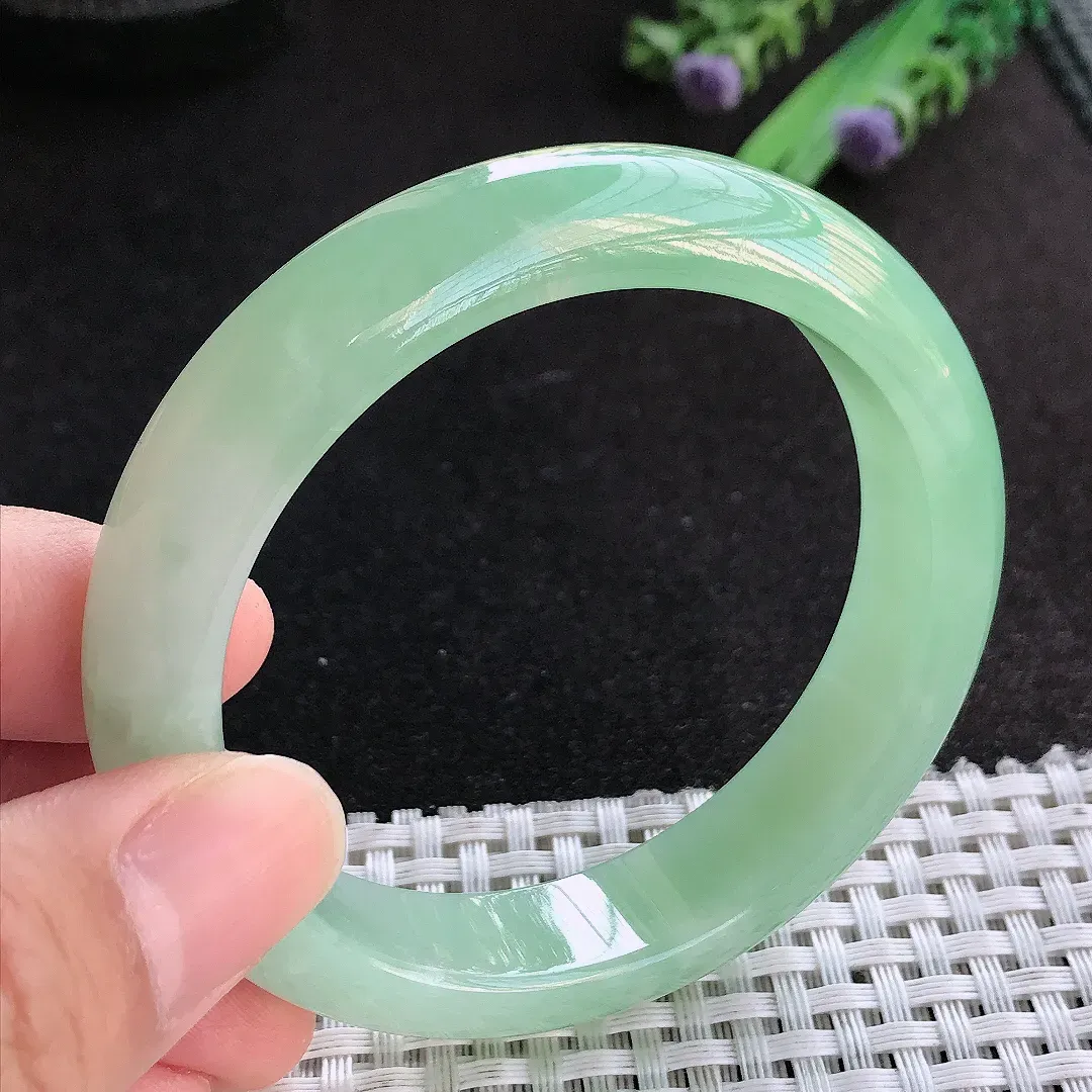 天然a货翡翠55/12.8/8.3老坑冰胶果冻冰晴满绿甜绿手镯宽边玉手镯