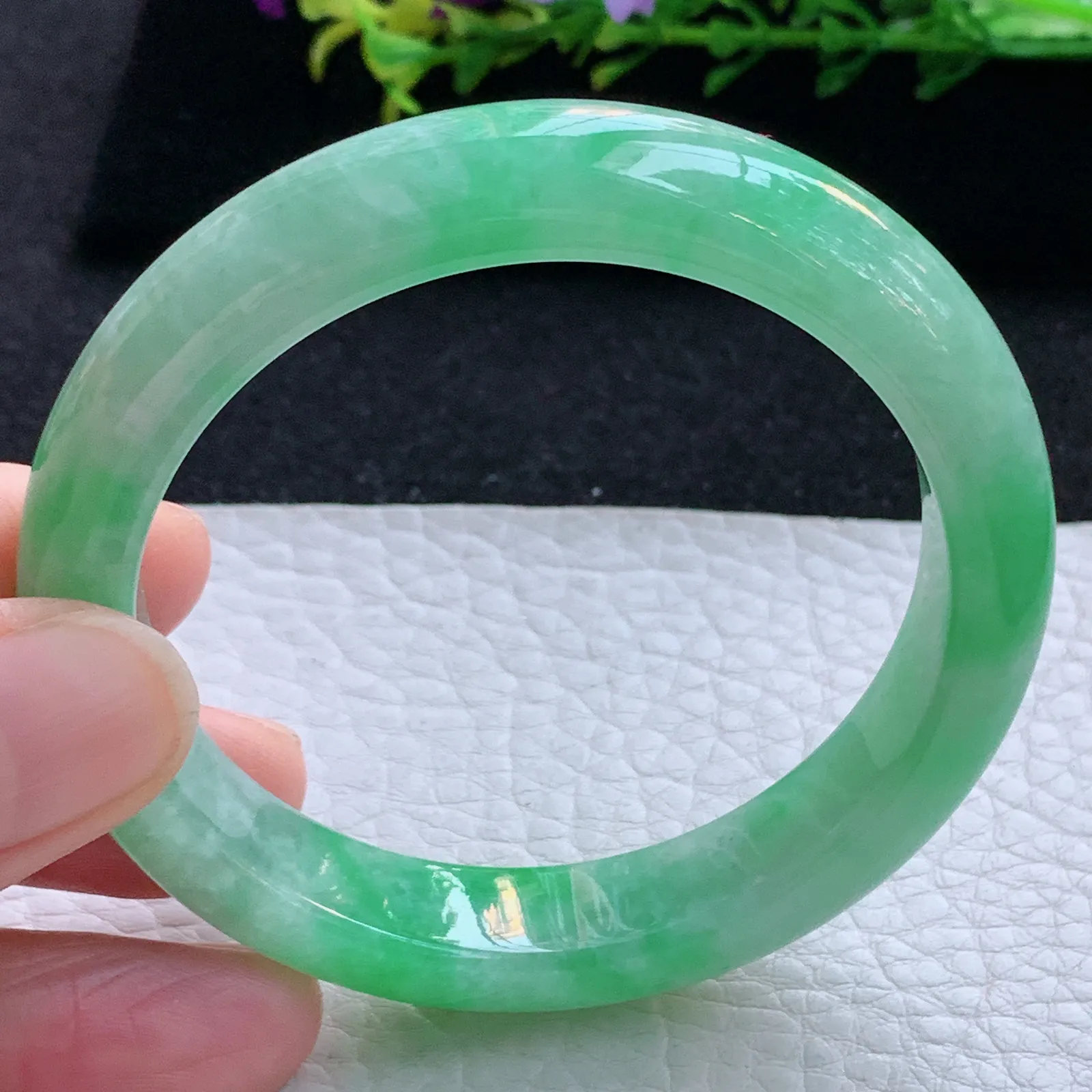 ay自然光53.5*11.5*8平安镯 缅甸翡翠a货玉手镯冰绿宽边玉手环