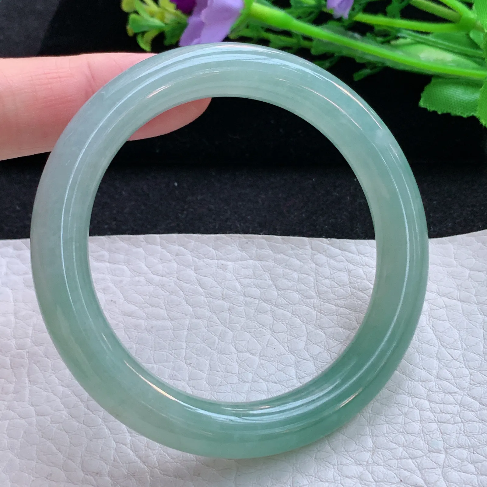 xc自然光54*9.6叮当镯 缅甸翡翠a货玉手镯冰晴秀气圆条玉手环