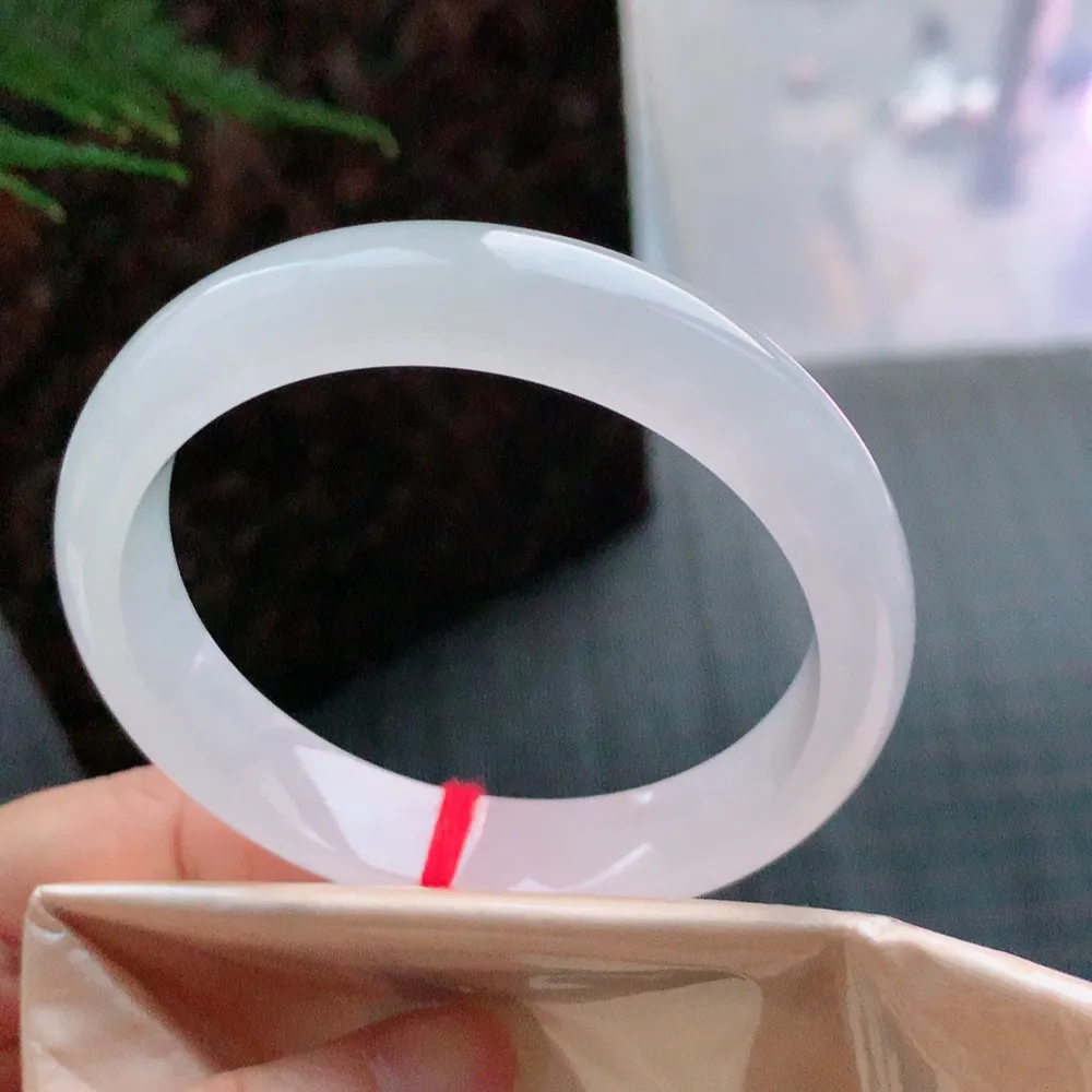 正圈高冰种 无瑕 尺寸:57.1/12.4/7.6 种水好🥰🥰