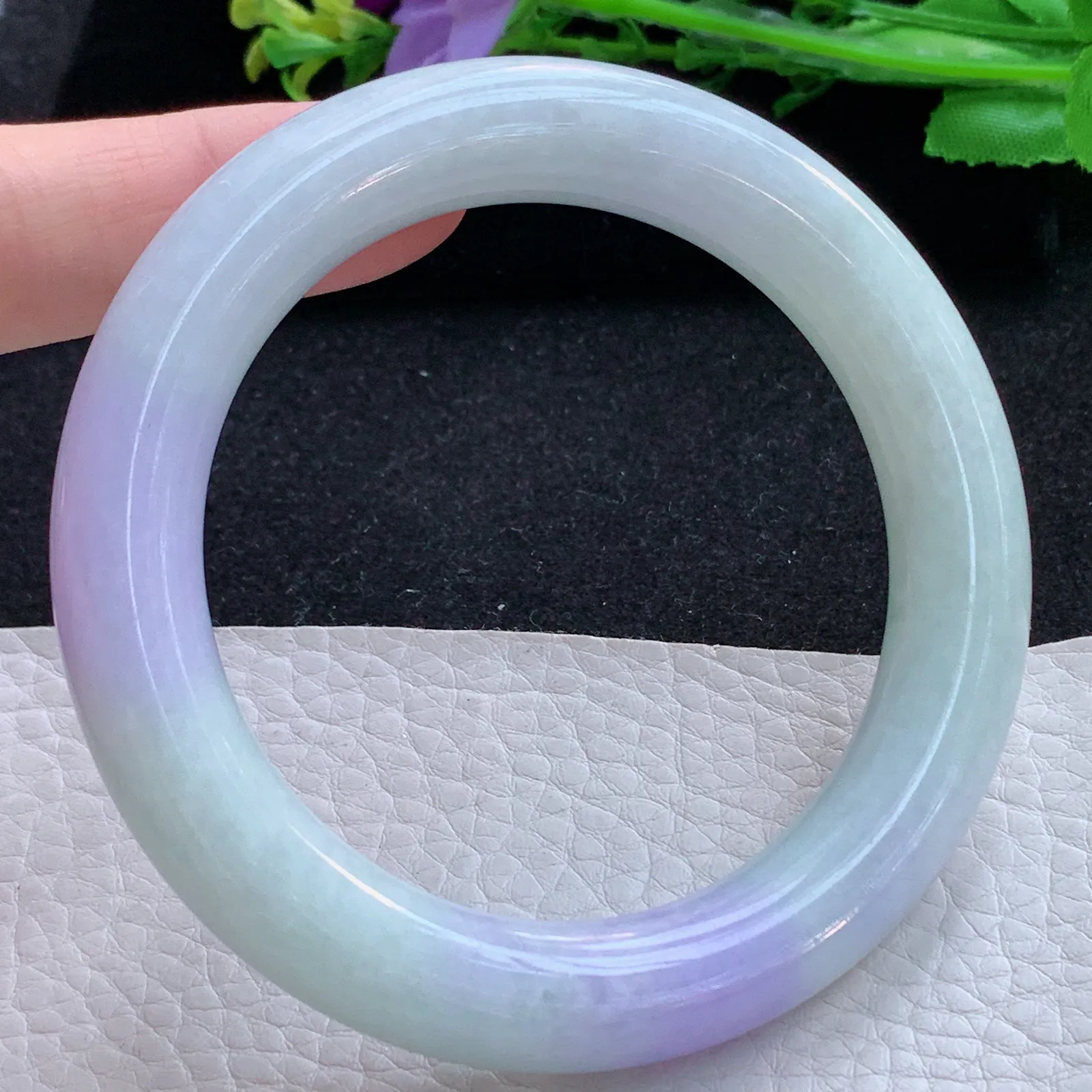 xc自然光57.8*11.5美人镯 缅甸翡翠a货玉手镯双彩圆条玉手环