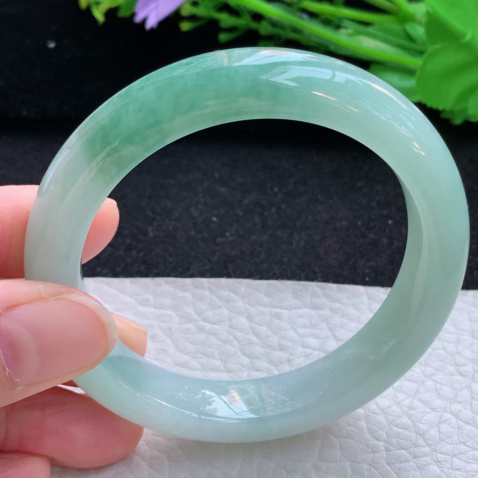 yh自然光54*12.3*9招财镯 缅甸翡翠a货玉手镯半山水秀气宽边玉手环 美人镯