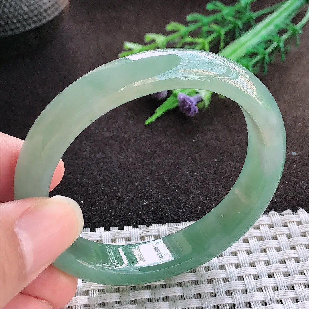 天然a货翡翠53.5/48/12/7.5老坑冰胶水灵满色油绿贵妃手镯玉手镯