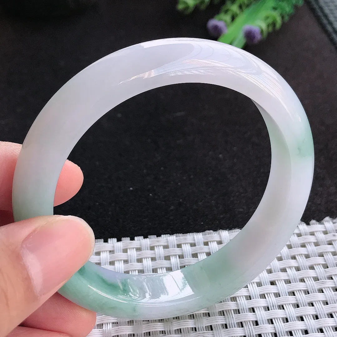 天然a货翡翠58.5/13.1/8.7老坑冰胶春带彩飘花手镯宽边玉手镯