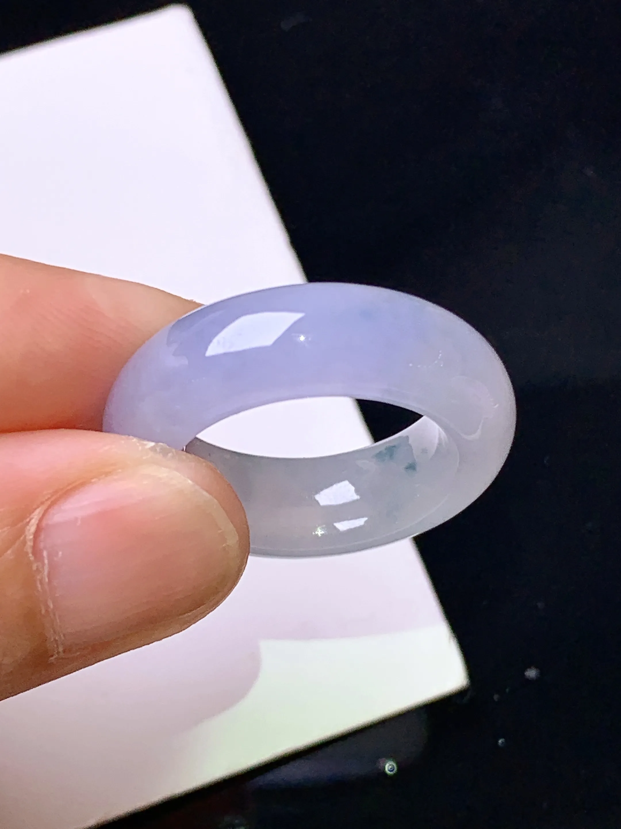 淡紫罗兰指环 玉质细腻 色泽艳丽清新 圈口11 整体尺寸25.2*6.9*4.5