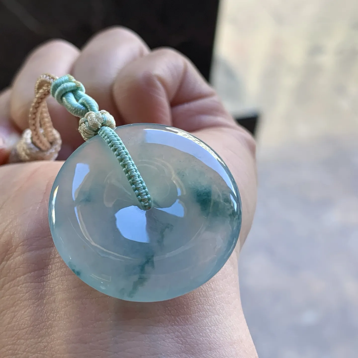 蓝花平安扣吊坠
平安顺遂～