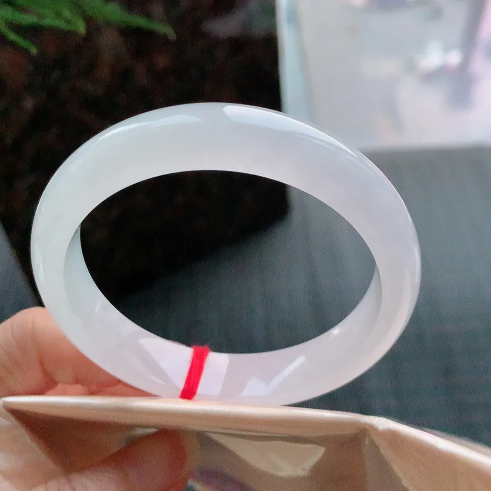 正圈高冰种 无瑕 尺寸:57.1/12.4/7.6 种水好🥰🥰