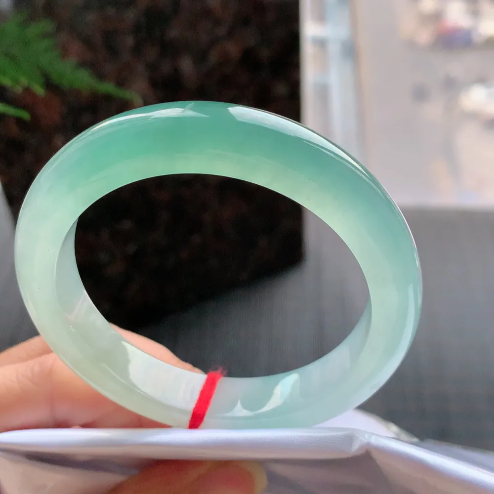 正圈高冰蓝水 无瑕 尺寸:55.5/11.7/8.8 种色俱佳