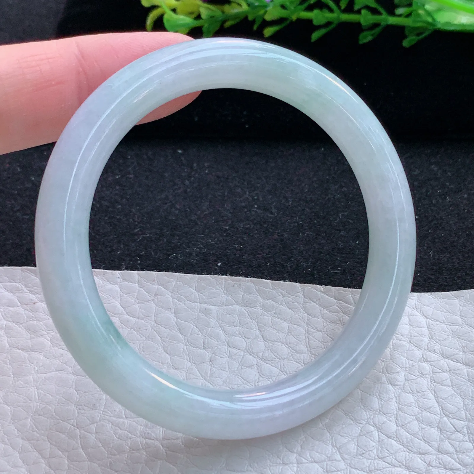 n小圈口51.5*8.5*8.2叮当镯 缅甸翡翠a货玉手镯浅绿圆条玉手环 美人镯