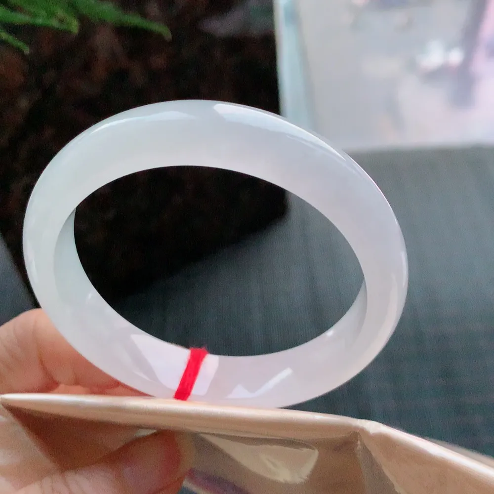 正圈高冰种 无瑕 尺寸:57.1/12.4/7.6 种水好🥰🥰