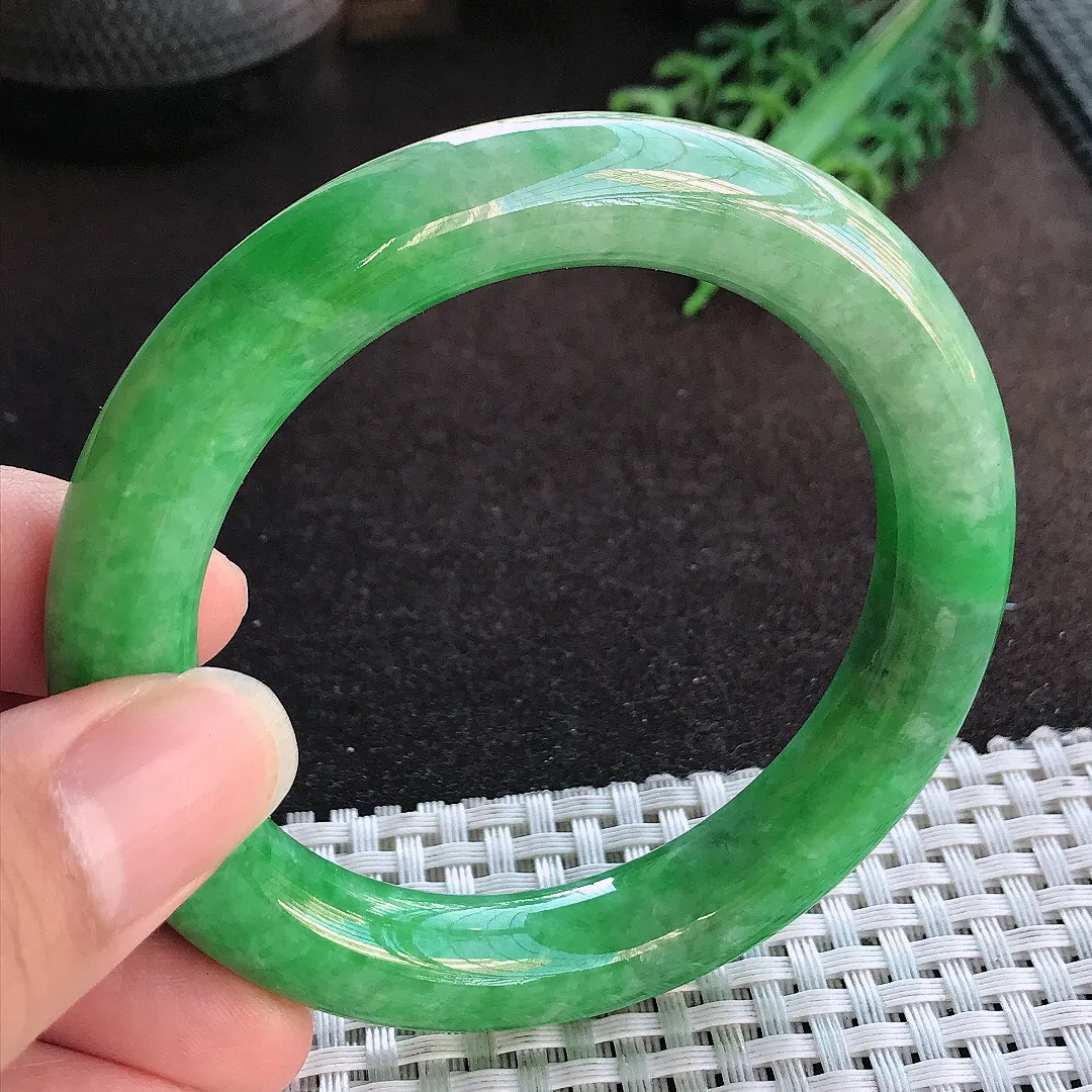 天然a货翡翠55.5/10.7/10.6老坑精美温润辣阳绿满绿圆条手镯玉手镯