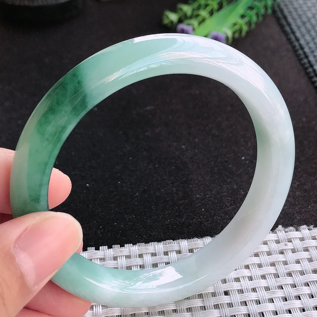 天然a货翡翠61/11.6/9老坑冰润水灵大圈口飘花手镯宽边玉手镯