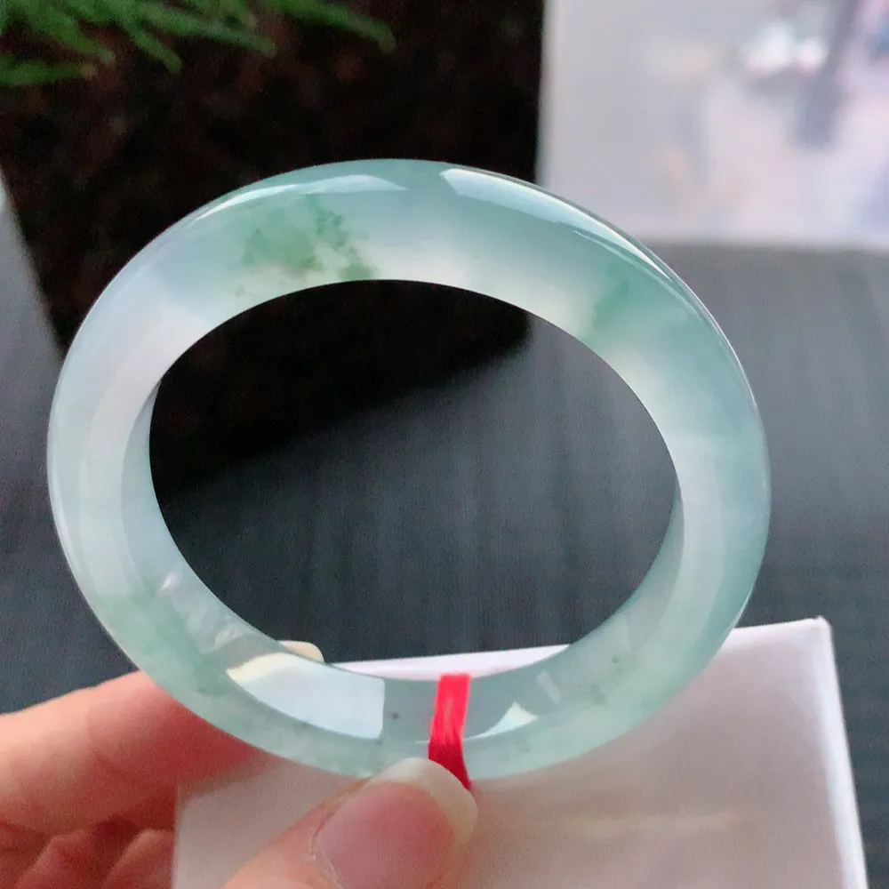 正圈冰玻飘花 无瑕 尺寸:52.3/11.1/8.2 花美 荧光闪闪