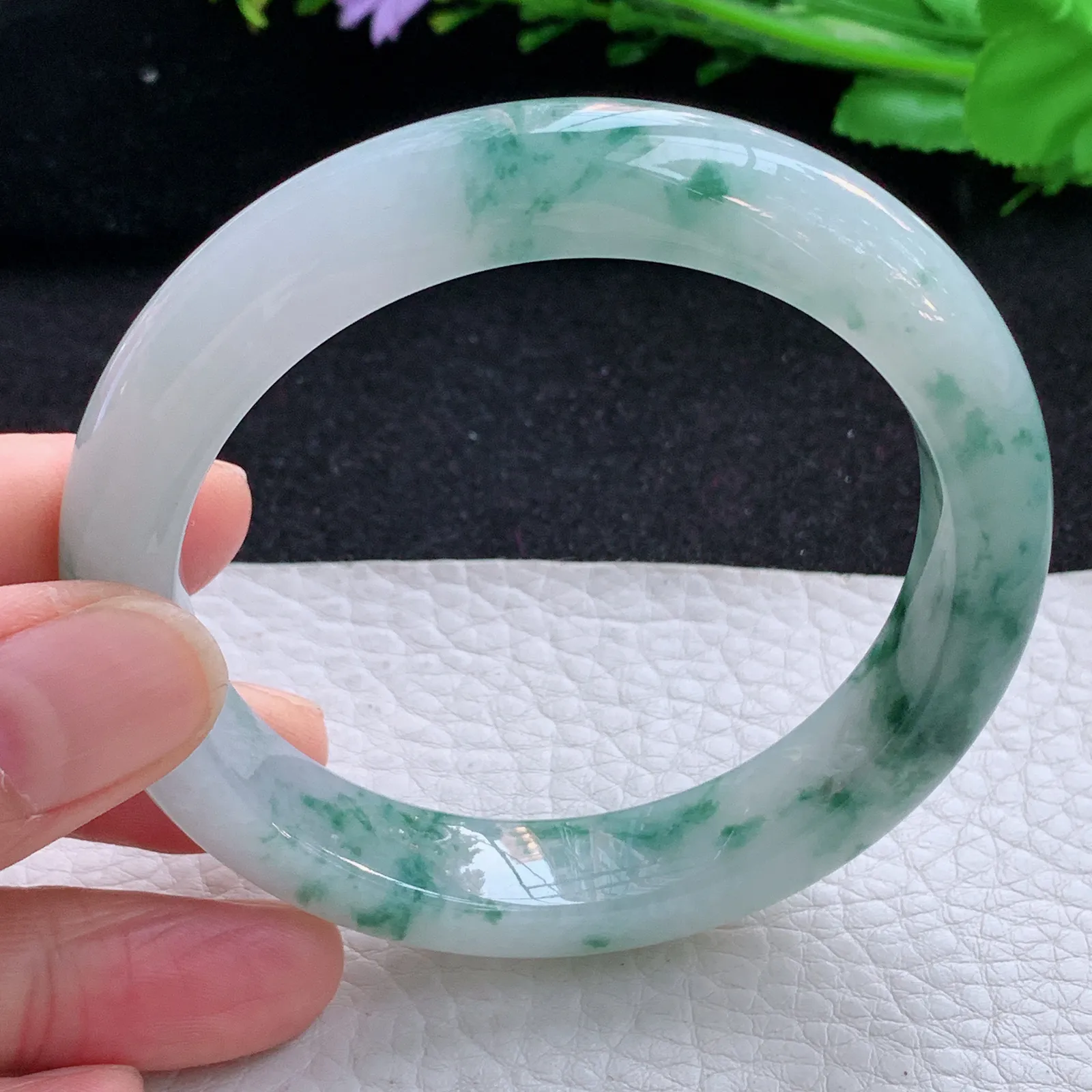 faa自然光56.8*12*9平安镯 缅甸翡翠a货玉手镯冰飘花宽边玉手环