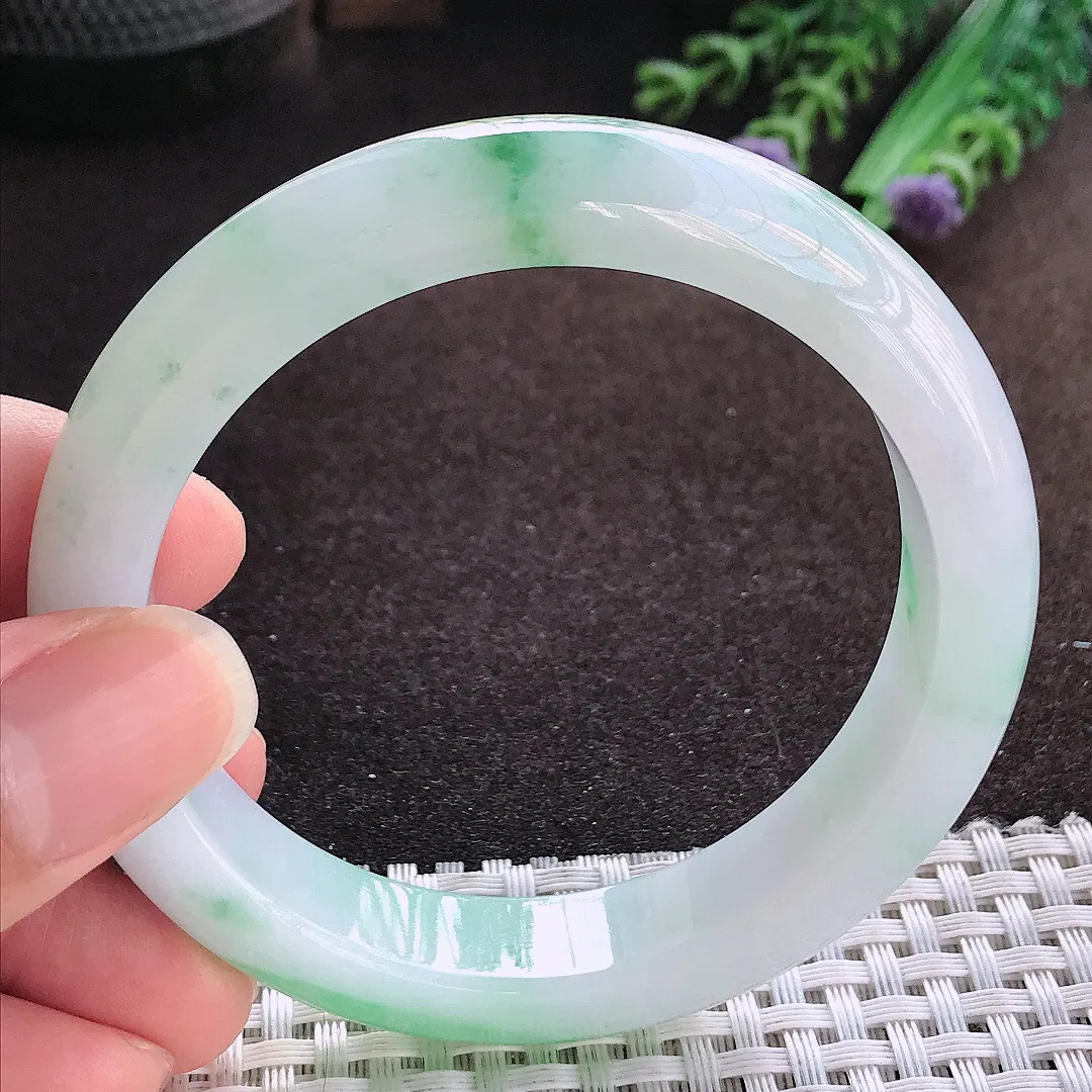 天然a货翡翠56.5/12.6/8.4老坑冰胶果冻飘绿手镯宽边玉手镯