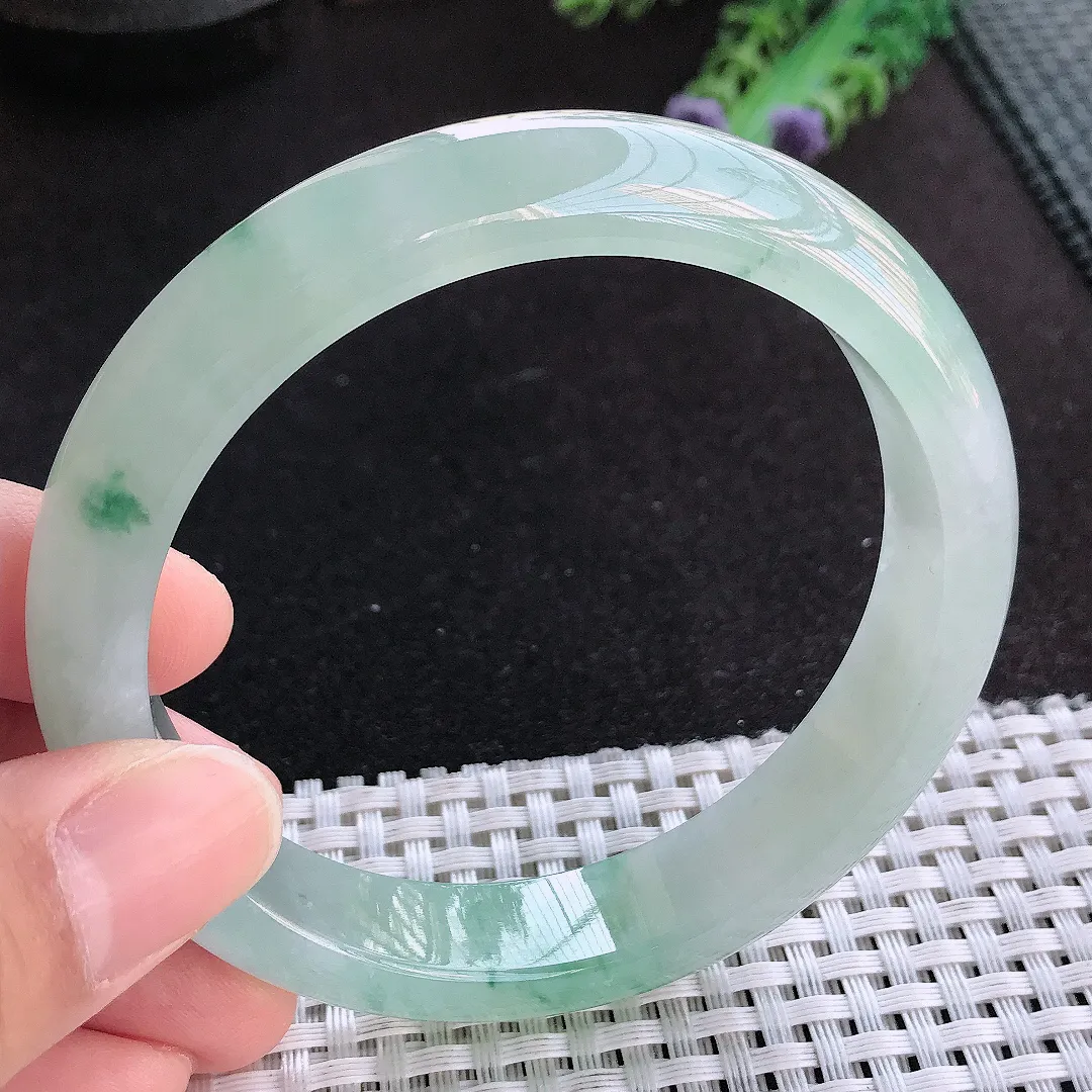 天然a货翡翠61.5/13.1/8.5老坑冰透果冻胶飘花手镯宽边玉手镯