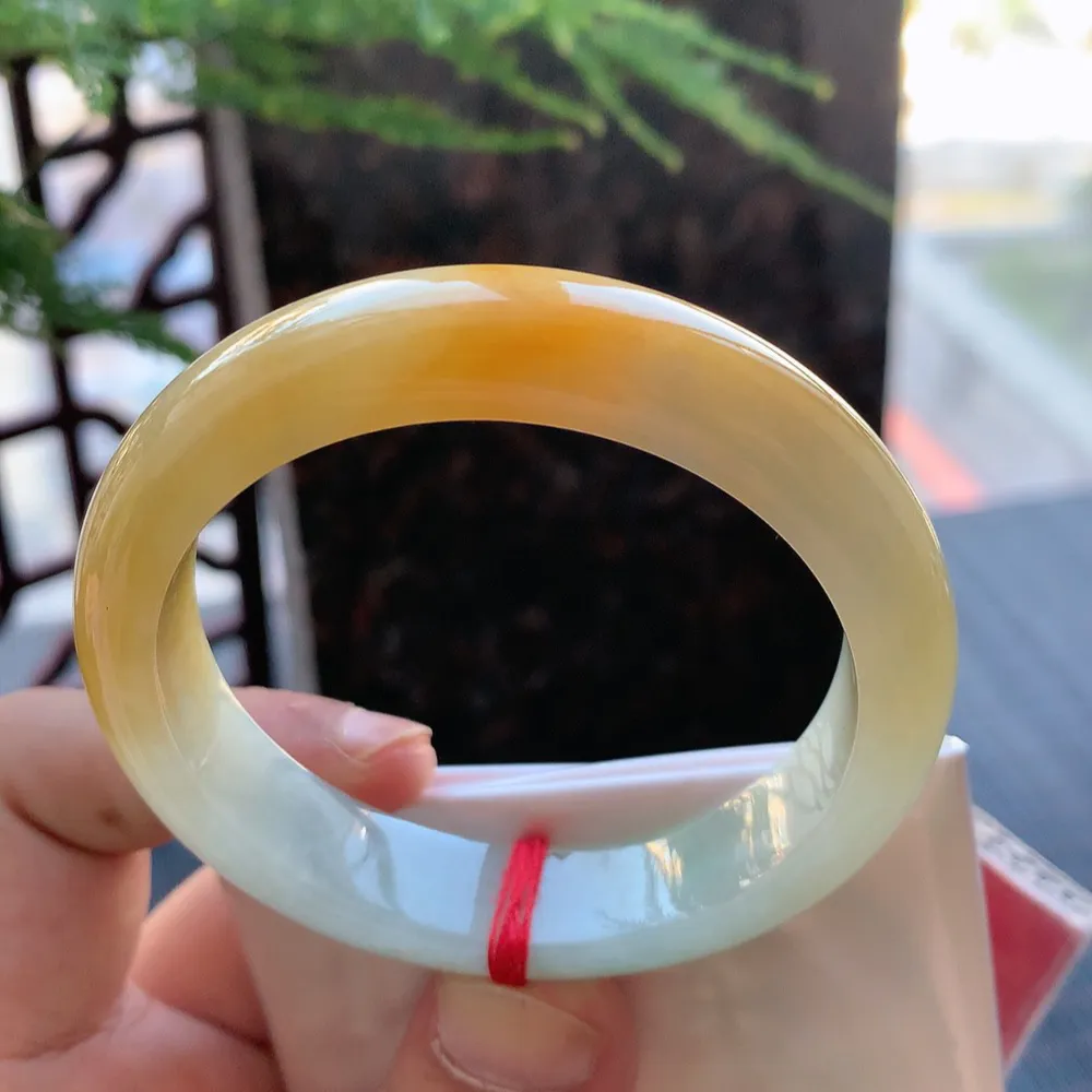 正圈一大节黄翡 无瑕 尺寸:53.9/13.1/8.2 超值