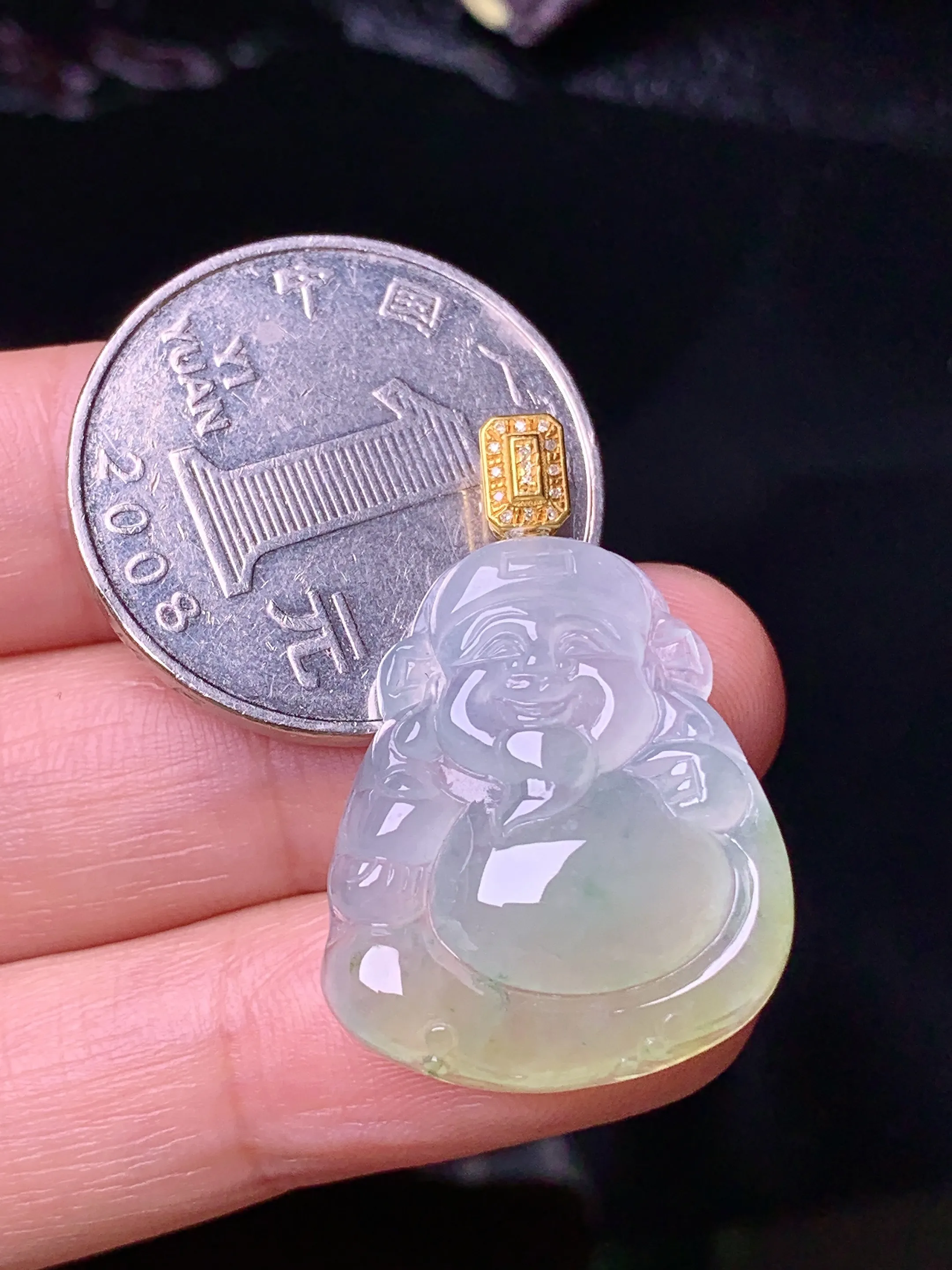 18k金镶嵌飘黄翡财神吊坠 玉质细腻 色泽清新艳丽 整体尺寸30.6*20.6*4.7