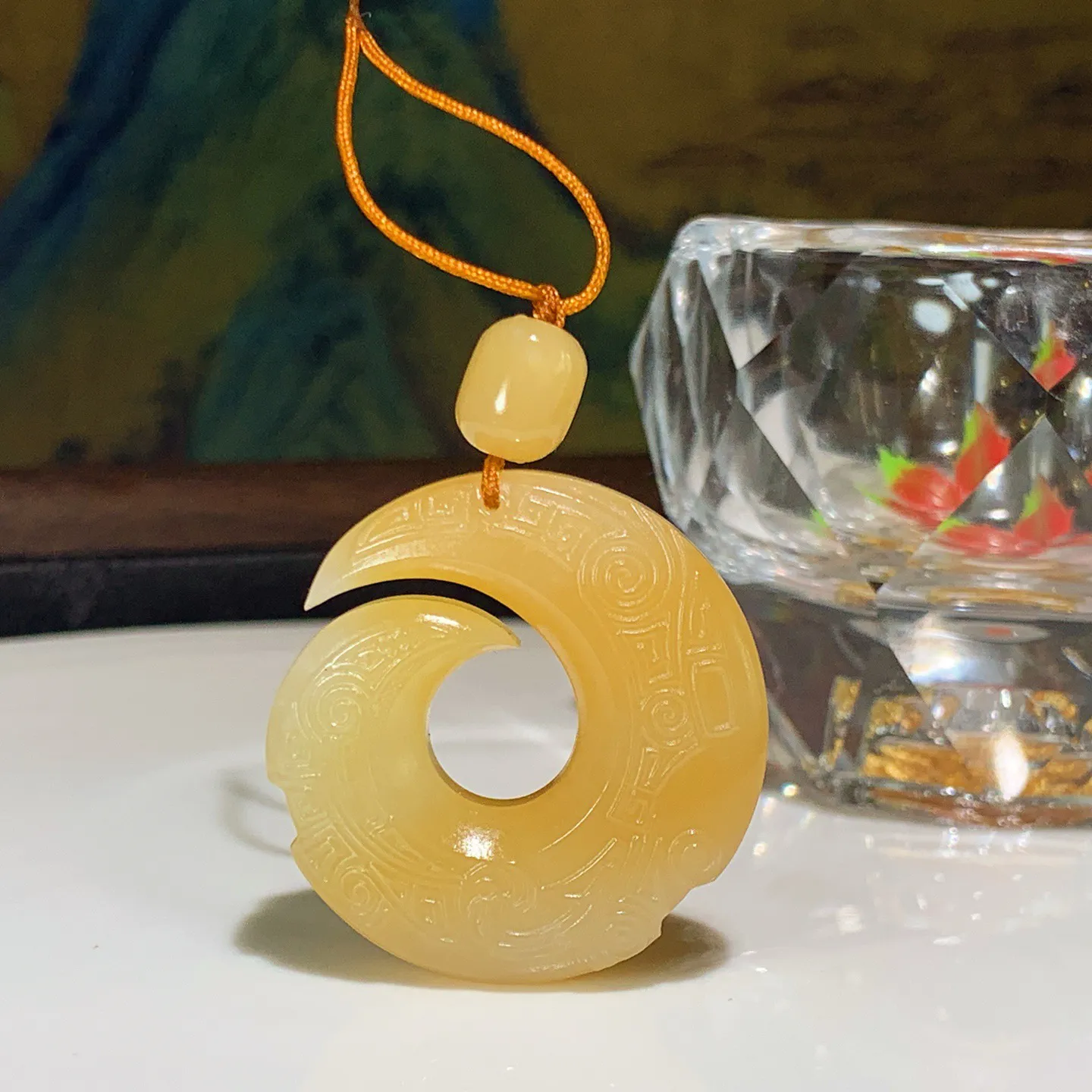 新疆和田玉且末糖时来运转挂件。尺寸32/10重17.2克。玉质细腻油润。手推出油。品相大气。lt251125