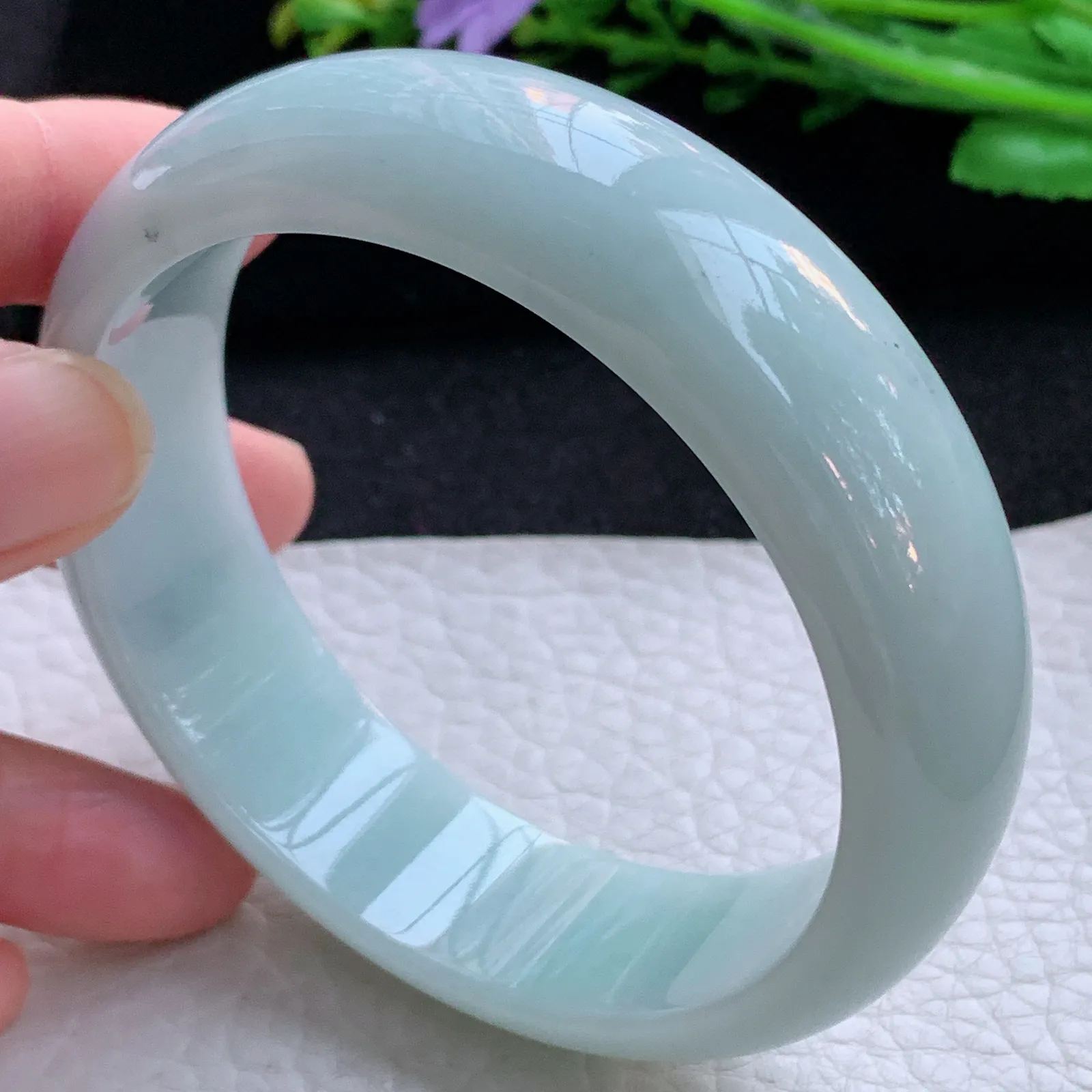 hy大圈口61.5*18.5*7.6轮胎镯 缅甸翡翠a货玉手镯浅绿大气宽边玉手环