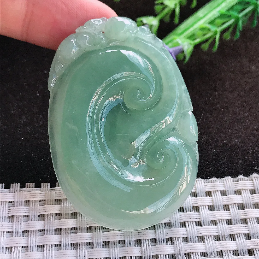 天然a货翡翠56.3/39.5/5.8老坑冰润起胶满色如意吊坠翡翠玉挂件