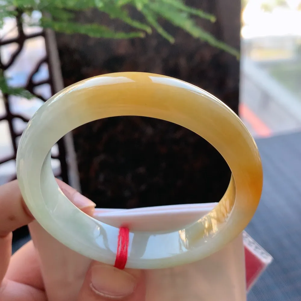 正圈一大节黄翡 无瑕 尺寸:53.9/13.1/8.2 超值