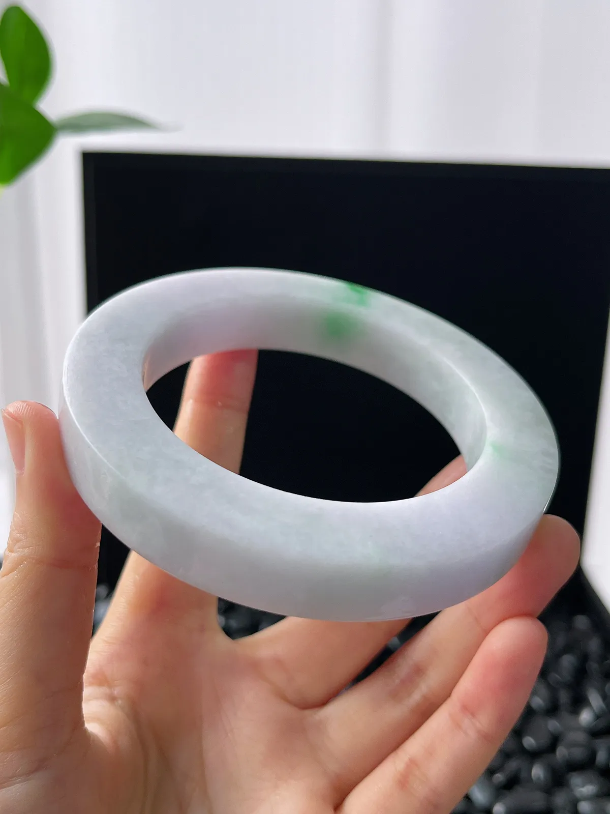 翡翠镯饼，⭕️正圈最大做70，圆条最大做66；最小做60.7