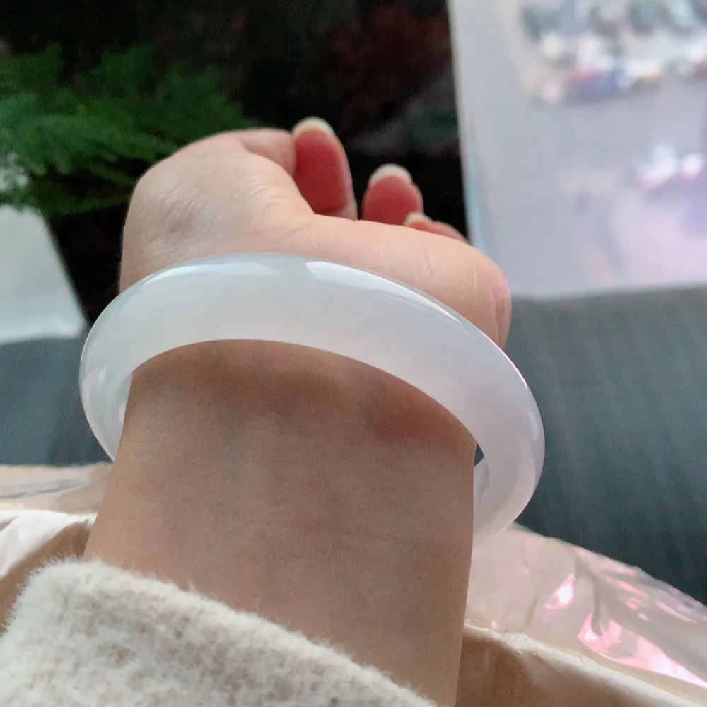 正圈高冰种 无瑕 尺寸:57.1/12.4/7.6 种水好🥰🥰