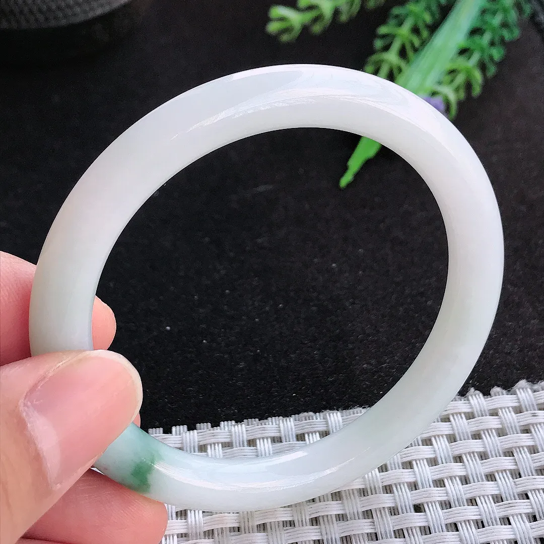 天然a货翡翠54.5/7.9/8.5老坑温润飘花圆条手镯玉手镯