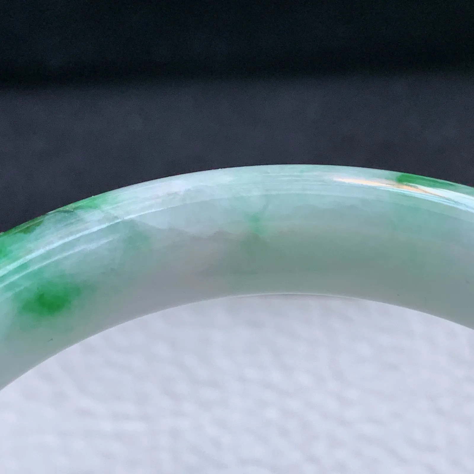 n自然光56*10.8*8.2平安镯 缅甸翡翠a货玉手镯飘绿宽边玉手环 美人镯