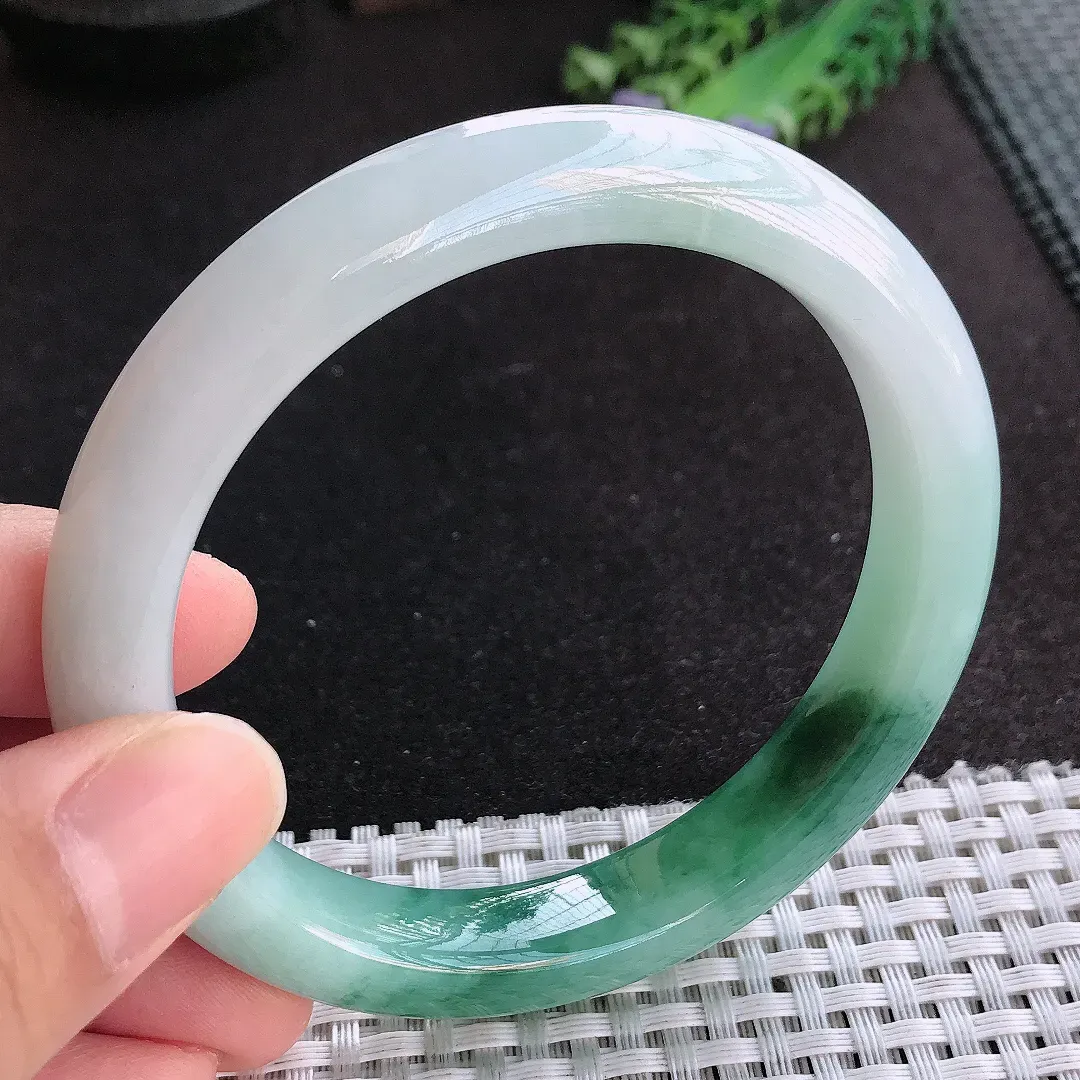 天然a货翡翠61/11.6/9老坑冰润水灵大圈口飘花手镯宽边玉手镯