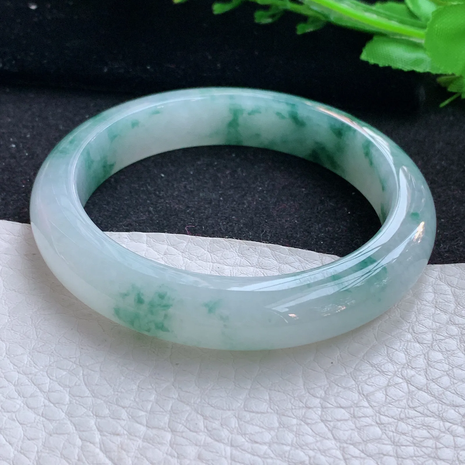 faa自然光56.8*12*9平安镯 缅甸翡翠a货玉手镯冰飘花宽边玉手环