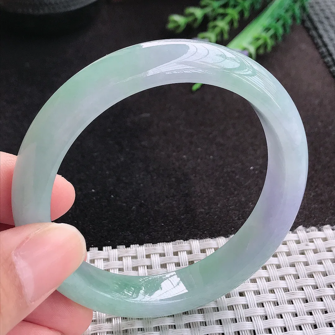 天然A货翡翠58/12.3/8.3老坑冰胶果冻春带彩手镯宽边玉手镯