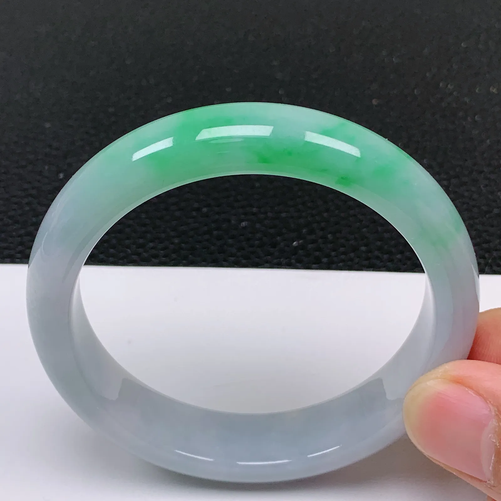 54圈口 天然翡翠A货老坑冰润春彩飘阳绿正圈手镯