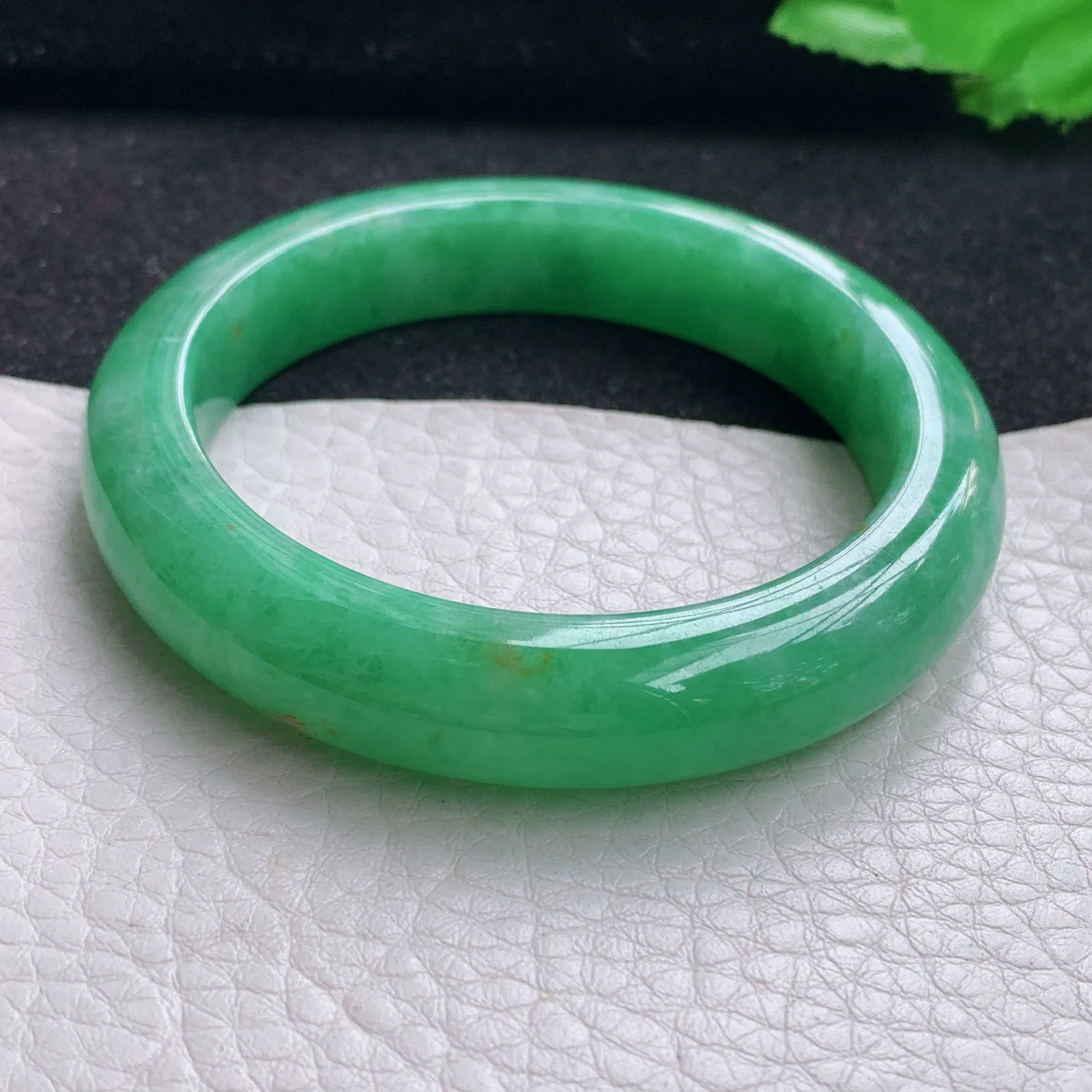 yh自然光53*11.6*8.8平安镯 缅甸翡翠a货玉手镯满绿宽边玉手环