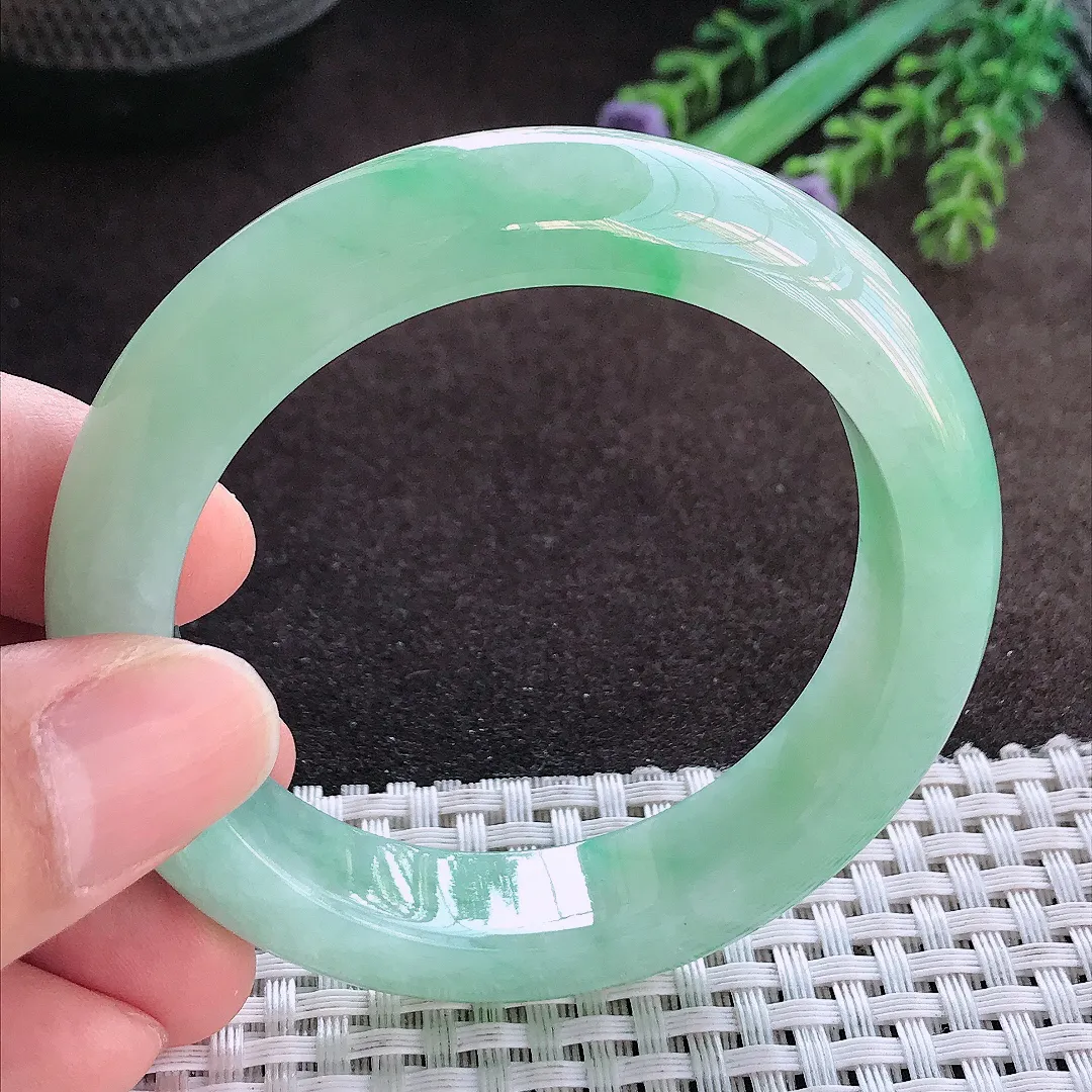 天然A货翡翠52.5/12.6/8.9老坑冰胶水灵冰晴绿手镯宽边玉手镯