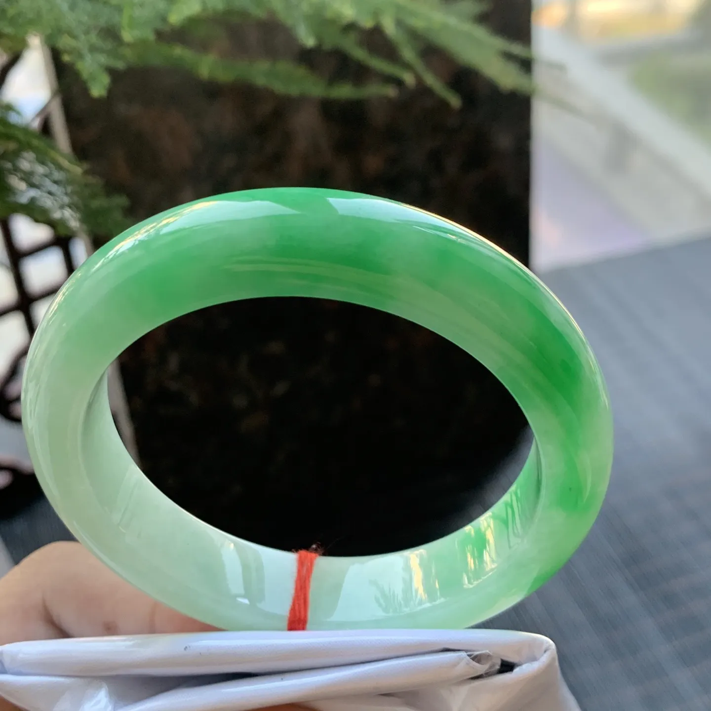 正圈一大节阳绿 无瑕 尺寸:56.6/13/8.9 色好🥰🥰