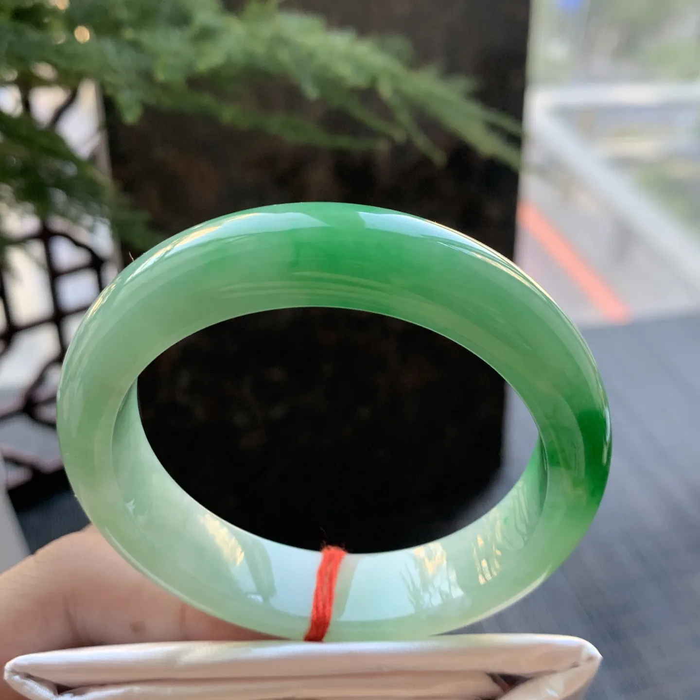 正圈冰糯辣绿 微细纹 尺寸:51.6/12.8/8.1 色辣