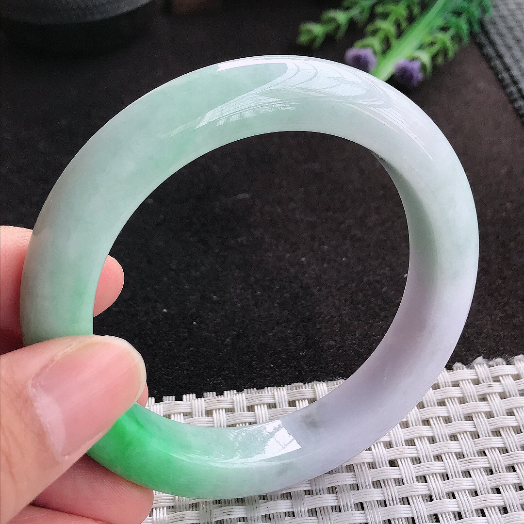 天然A货翡翠58/12.5/10.2老坑精美温润飘阳绿手镯宽边玉手镯