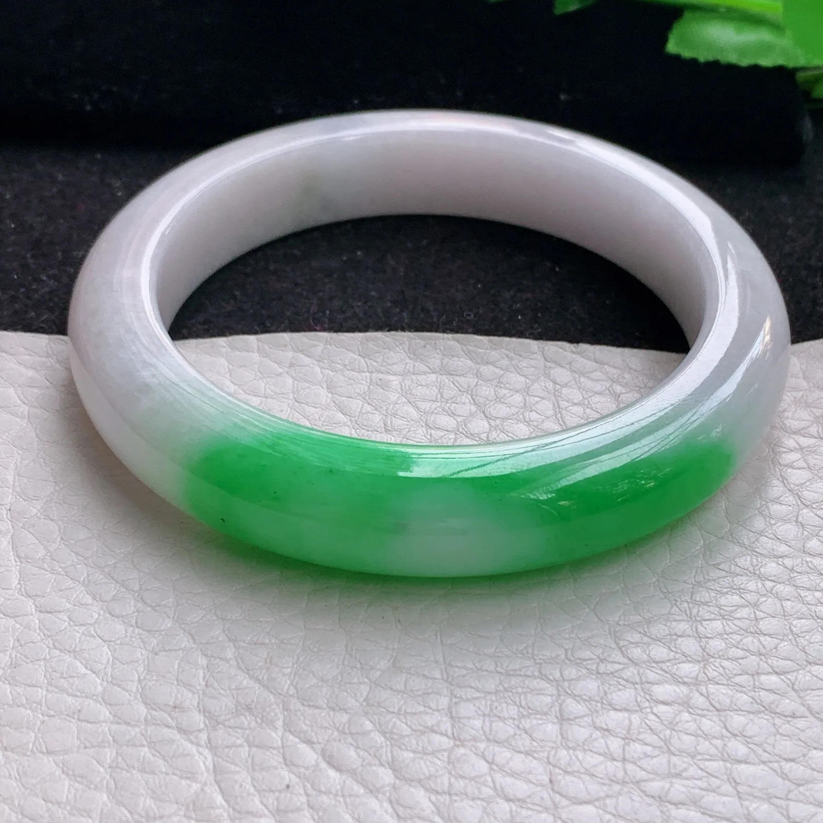 faa自然光59*12.7*9.7平安镯 缅甸翡翠a货玉手阳绿厚装宽边玉手环