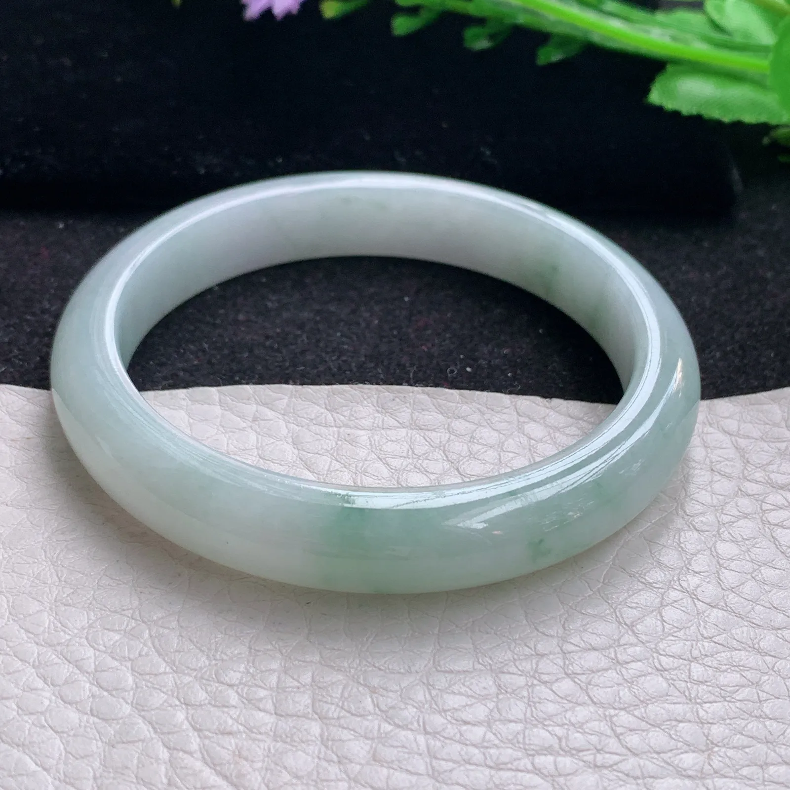 xx自然光55*10*7.3平安镯 缅甸翡翠a货玉手镯飘花秀气宽边玉手环