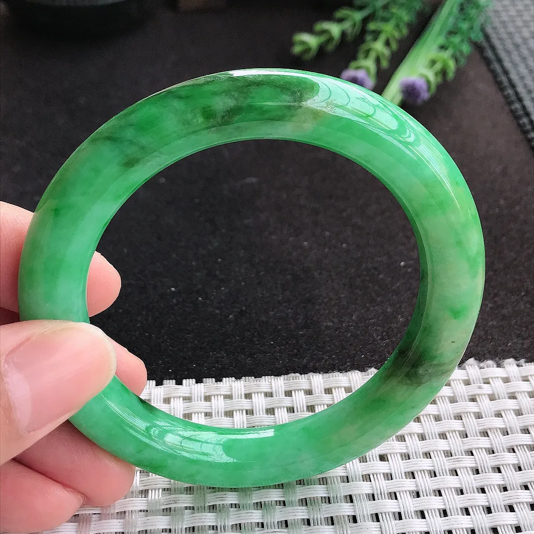 天然A货翡翠56/10.2/10.6老坑精美温润辣阳绿圆条手镯玉手镯