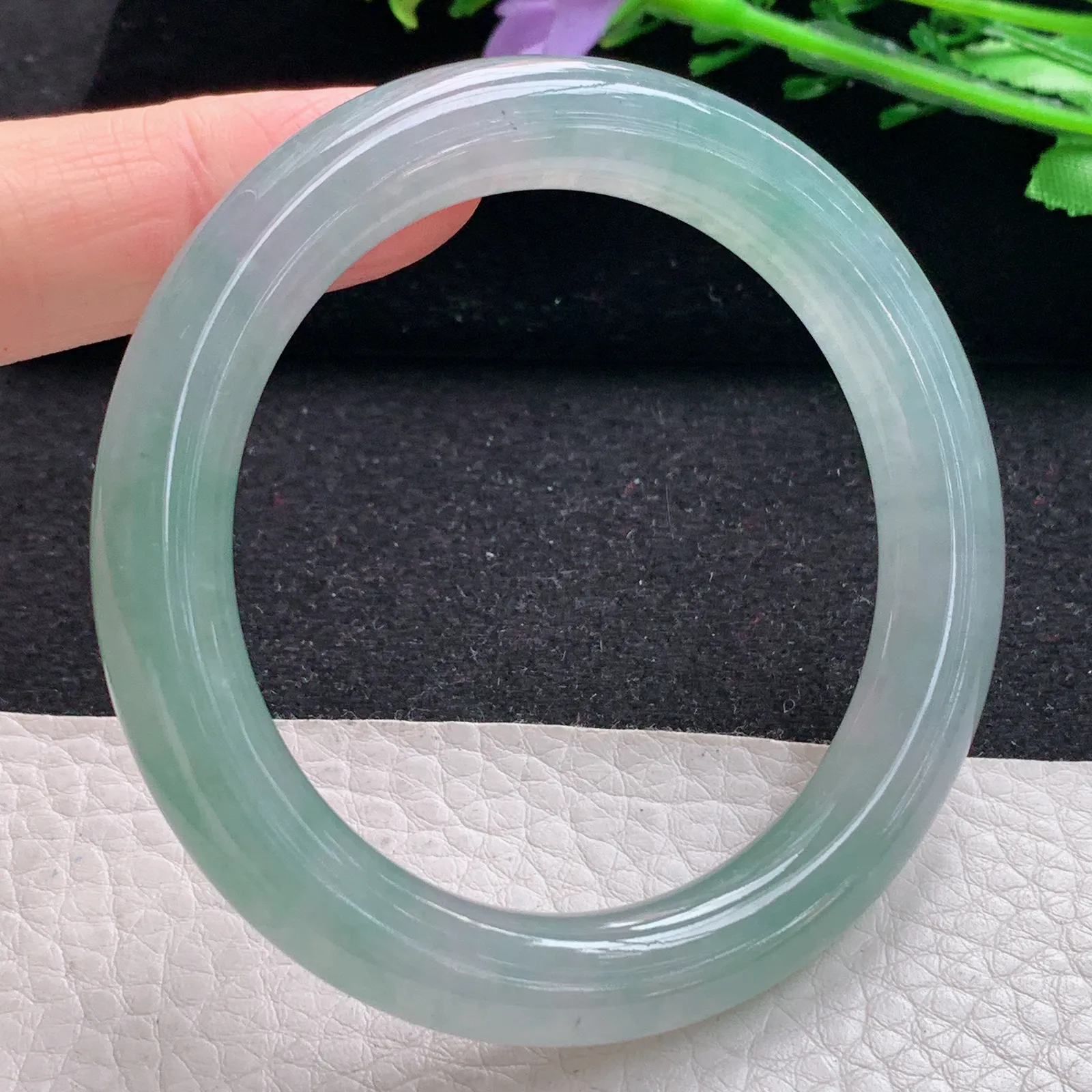 r自然光55*9.6*9.6镯 缅甸翡翠a货玉手镯冰爽清新圆条玉手环